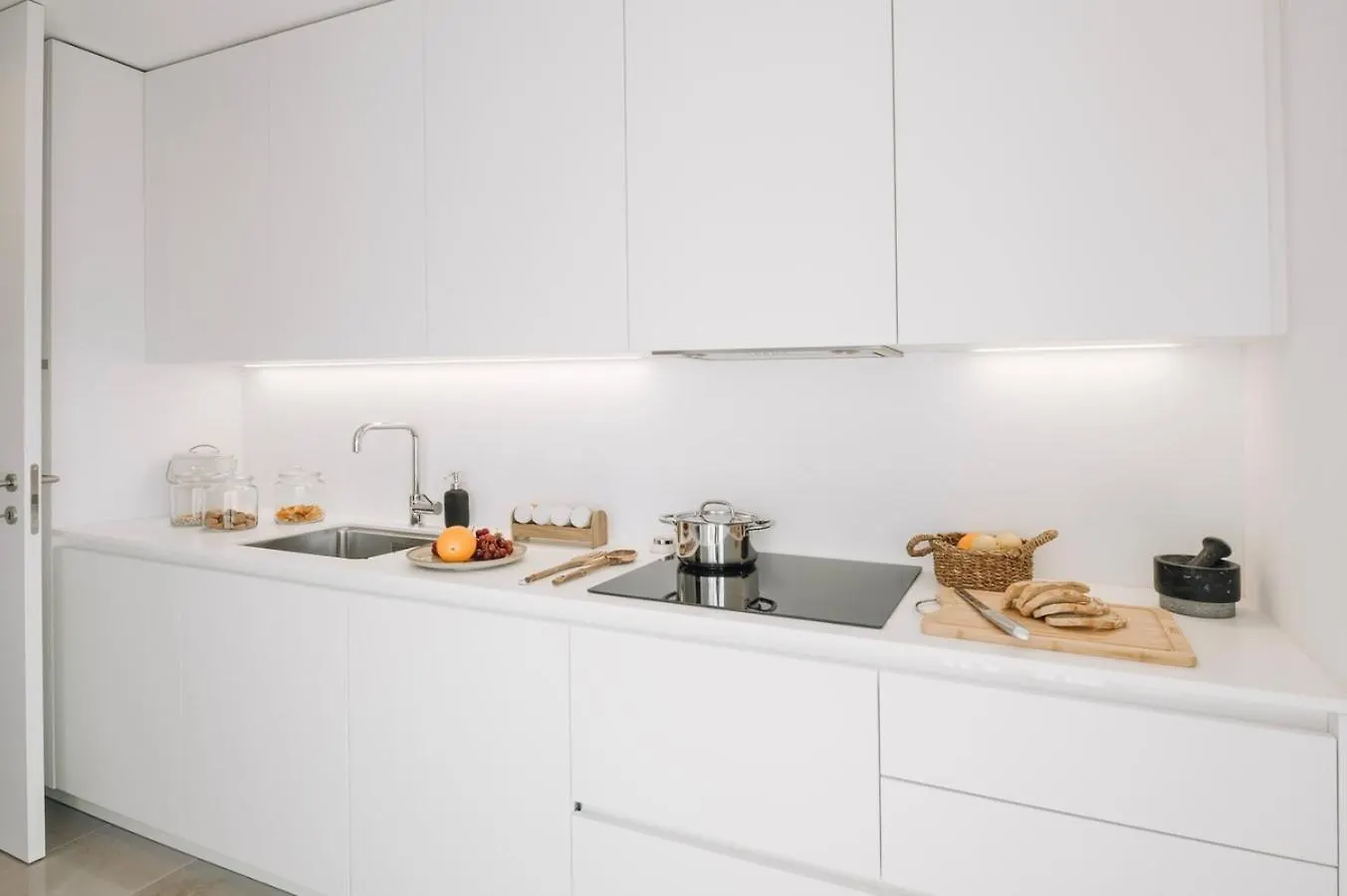 Pescaia - 2 Bedrooms And 2 Balconies In Alvalade Lisboa Apartamento