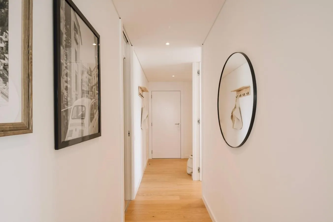 Pescaia - 2 Bedrooms And 2 Balconies In Alvalade リスボン ポルトガル